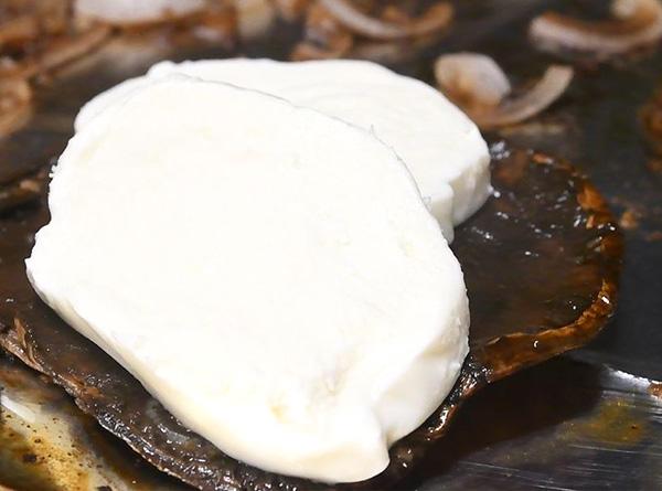 Portobello Mushroom Burgers - Step 3